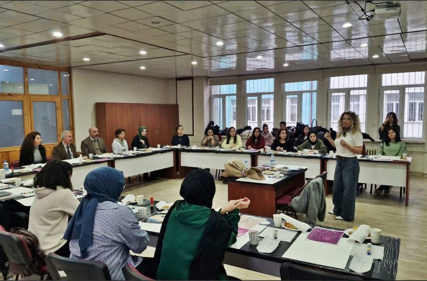  Tıp Fakültesi’nde Sanat ve Halk Sağlığı Bir Arada