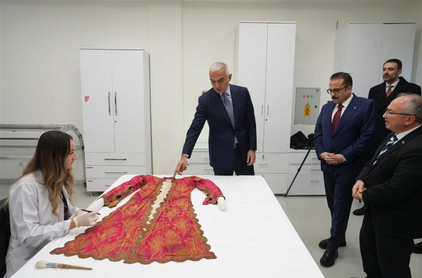  Bakan Ersoy: “Türkiye, Dünyanın sayılı konservasyon merkezlerinden birine sahip”