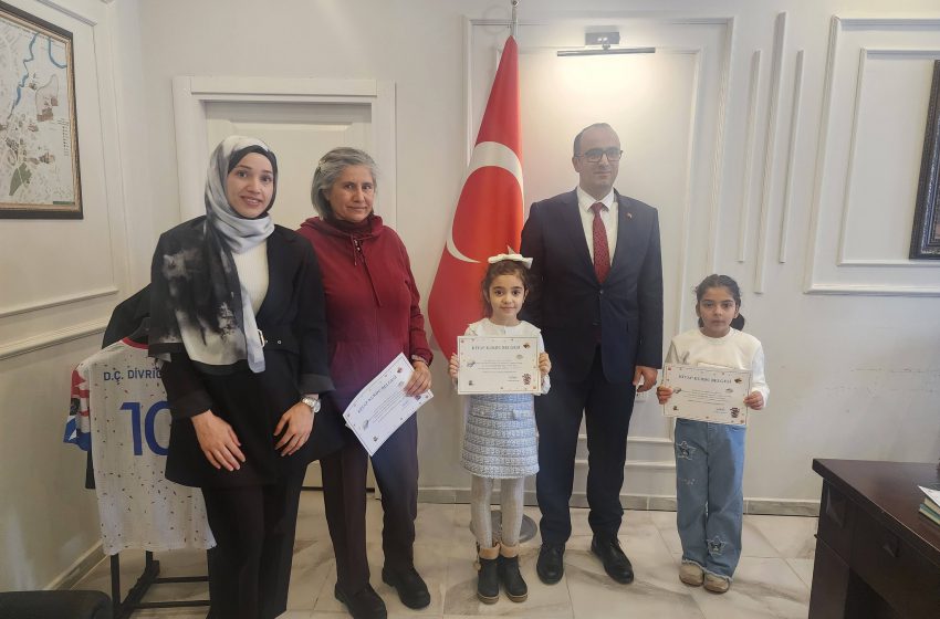  Kaymakam İlyas Kılıç’tan Divriğili Kitapseverlere Ödül