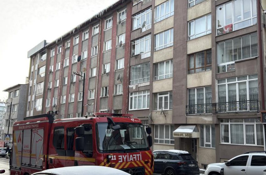  Patlayan kombi paniğe neden oldu