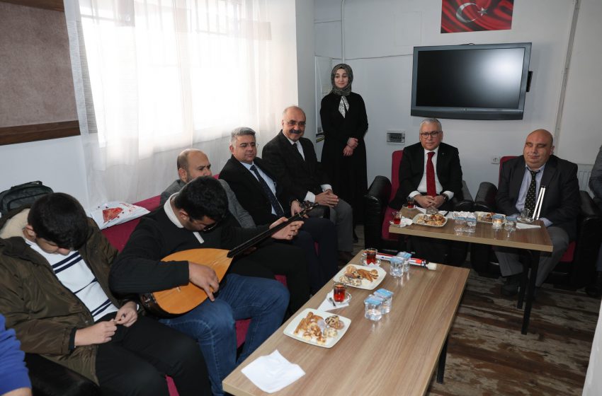  Vali Şimşek’ten Kalpten Olsun Derneği’ne Ziyaret