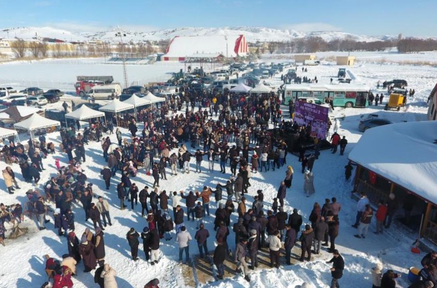  Yağan kar eğlenceye dönüştü, Kış Festivali’nin 2’ncisi düzenlendi