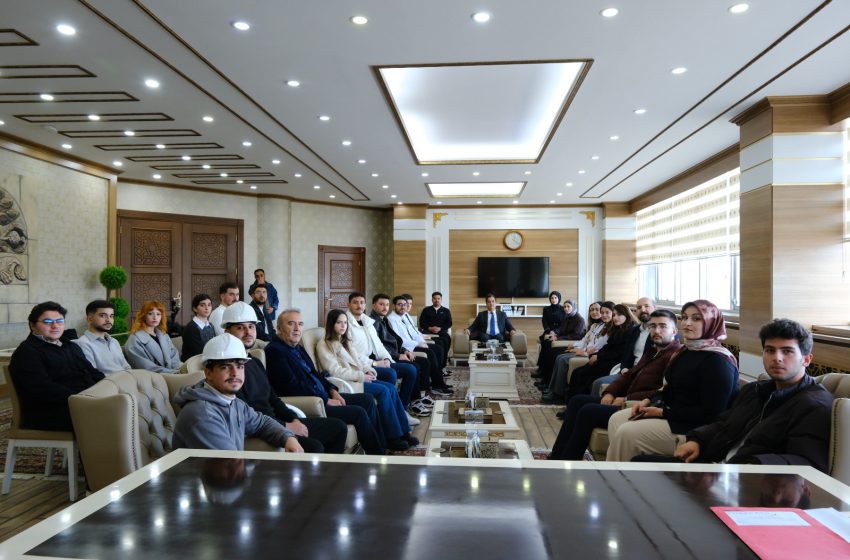  Üniversitede Rektör–Öğrenci Buluşması