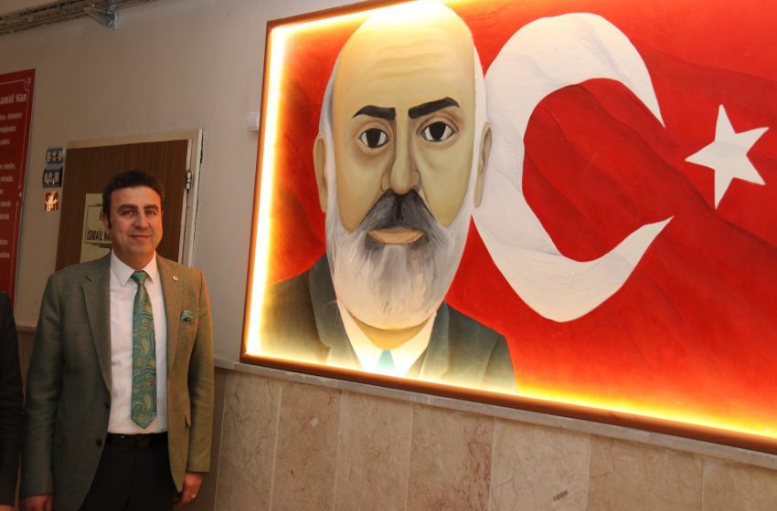  Demirgil: İstiklal Marşı Milletimizin Bağımsızlık Destanıdır