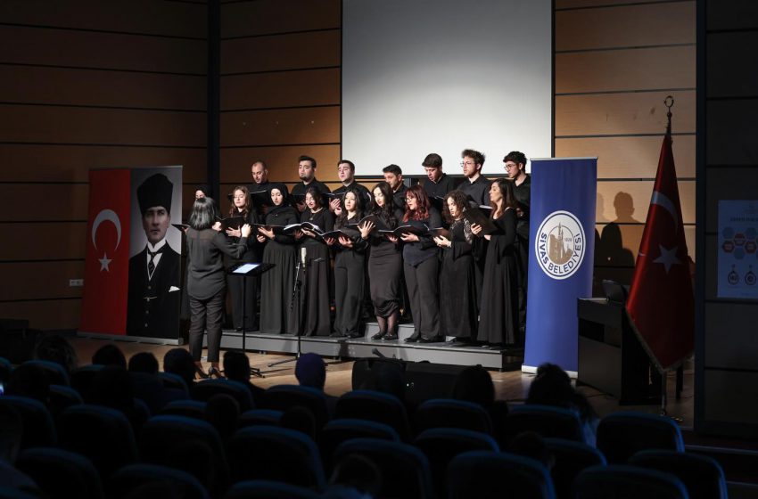  Polifonik Kent Korosu Performansıyla Beğeni Topladı