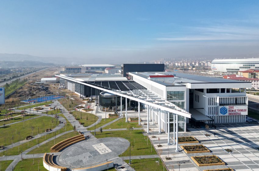  SBTÜ Öğrencileri Türkiye’yi Avrupa Finallerinde Temsil Edecek