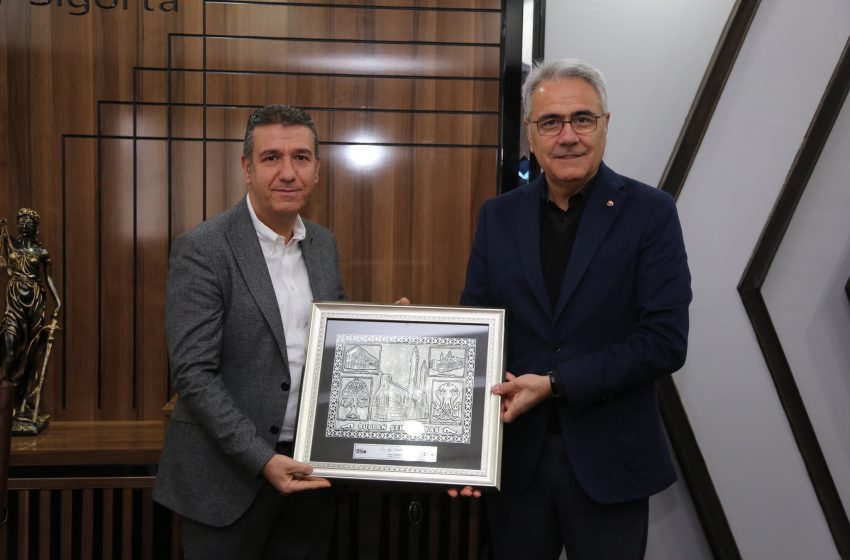  STSO Başkanı Özdemir’den Yücel Tan’a Başarı Tebriği