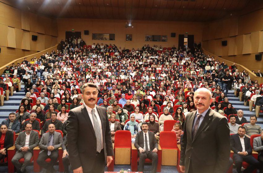  Sivas’ta Aday Öğretmenlerle Tecrübe Paylaşımı