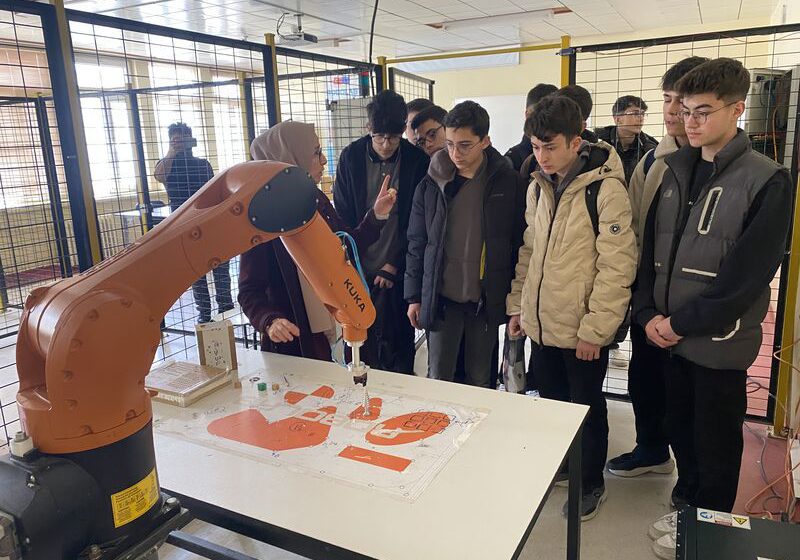  Teknik Geziyle Mühendislik Dünyasını Keşfettiler