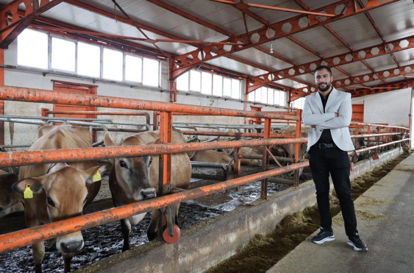  Üniversiteyi yarıda bıraktı, dede mesleğini ileriye taşımaya başladı