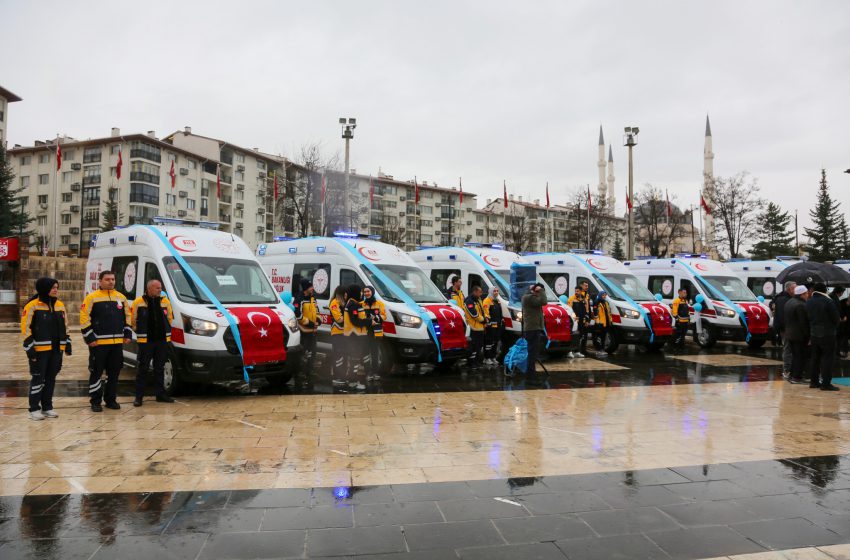  10 Tam Donanımlı Ambulans Sivas’ta