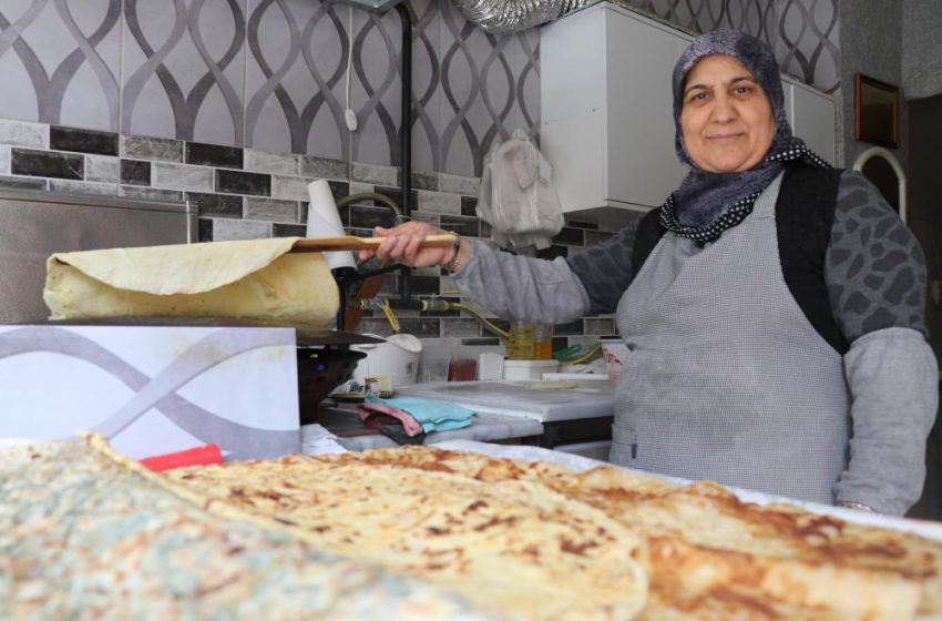  ‘Kadınsın yapamazsın’ dediler, gözleme satarak 10 çocuk büyüttü