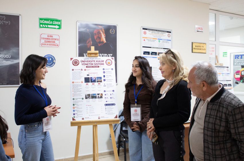  Öğrencilerin Dijital Çözümleri Sergide Beğeni Topladı