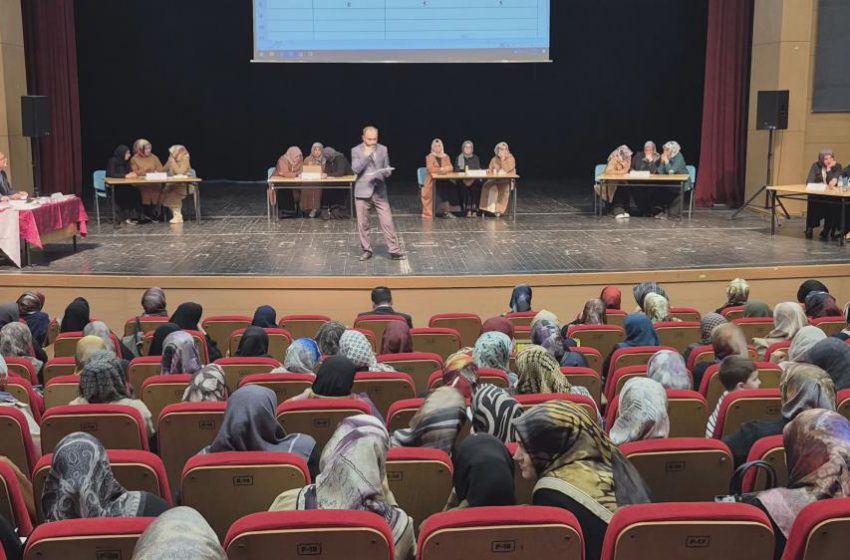  Kursiyerler dini bilgilerini yarıştırdı