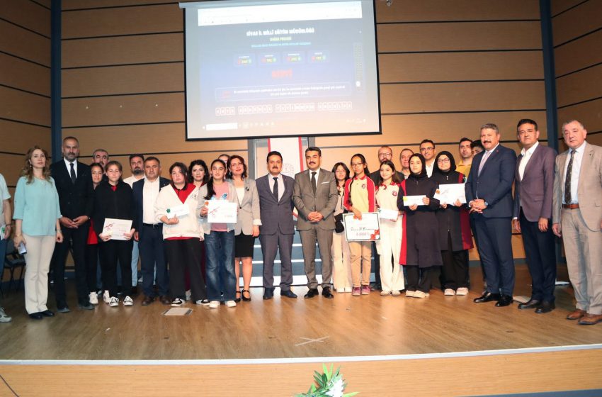  Sivas’ta Atasözü ve Deyim Heyecanı Yaşandı