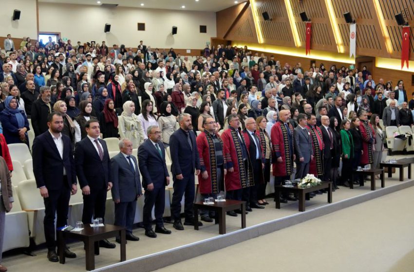  Sosyal Bilimler MYO Mezunlarını Gururla Uğurladı