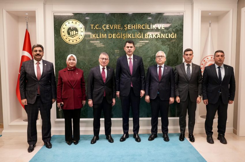  Vali Şimşek ve Sivas Heyetinden Bakan Kurum’a Ziyaret