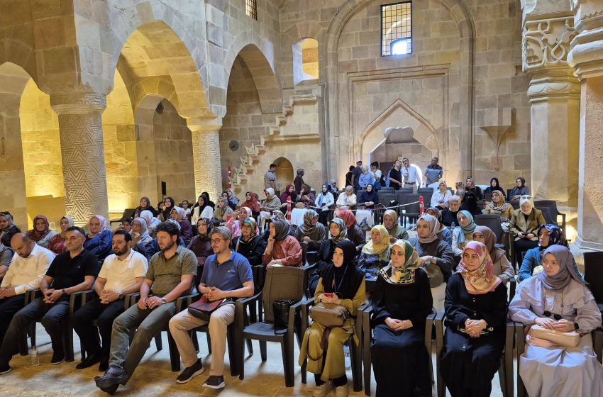  Divriği Ulu Cami Darüşşifası’nda Muhaddisat Sempozyumu Düzenlendi
